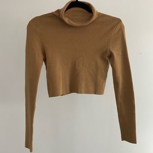 Cropped brown knit sweater